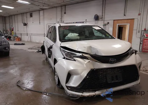 2023 Toyota Sienna 25Th Anniversary Edition из США, поврежденный, VIN 5TDCSKFC3PS074735